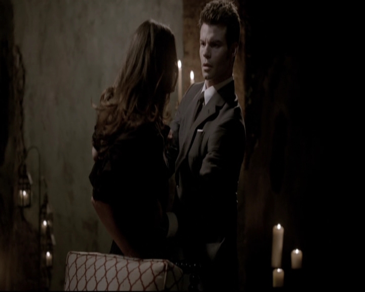 VampireDiariesWorld-dot-org_TheOriginals1x22FromACradleToAGrave-deletedscene0510.jpg