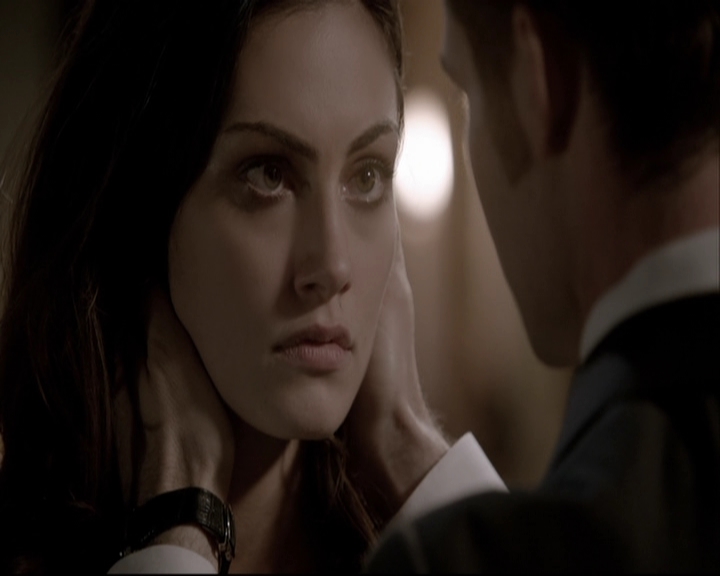 VampireDiariesWorld-dot-org_TheOriginals1x22FromACradleToAGrave-deletedscene0536.jpg