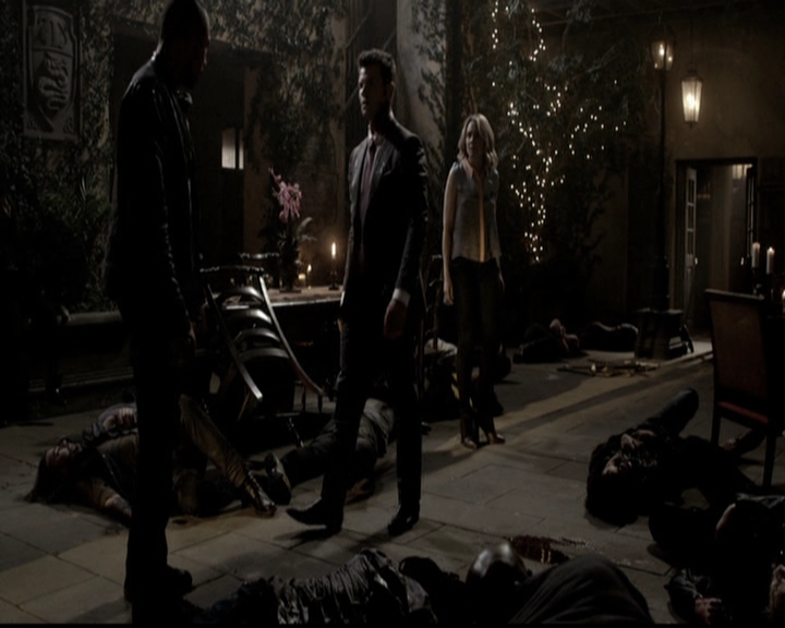 VampireDiariesWorld-dot-org_TheOriginals1x22FromACradleToAGrave2222.jpg