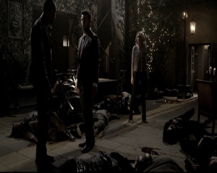 VampireDiariesWorld-dot-org_TheOriginals1x22FromACradleToAGrave2223.jpg