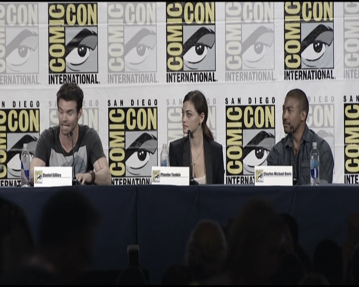 VampireDiariesWorld-dot-org_TheOriginalsS1-2013ComicConPanel1582.jpg