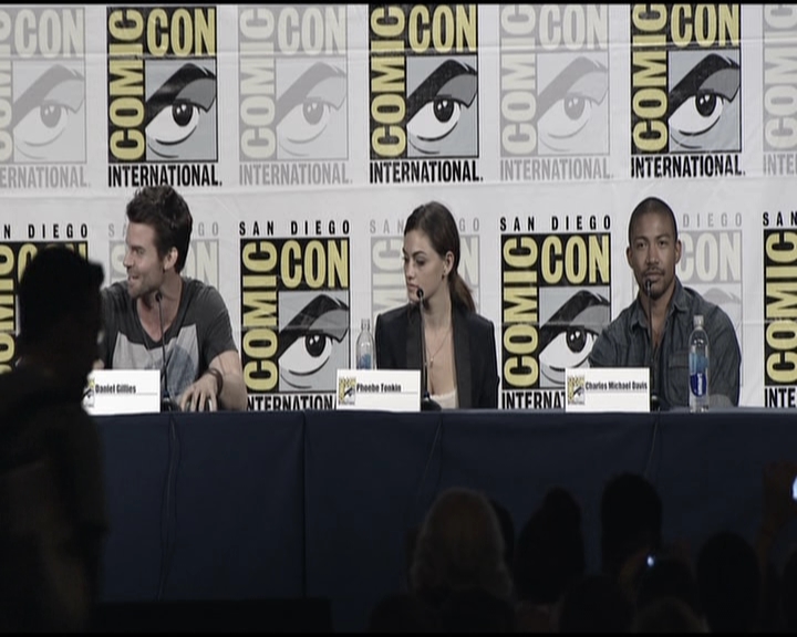 VampireDiariesWorld-dot-org_TheOriginalsS1-2013ComicConPanel1587.jpg