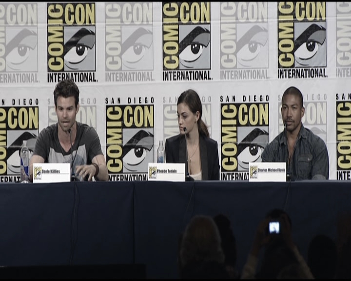 VampireDiariesWorld-dot-org_TheOriginalsS1-2013ComicConPanel1595.jpg