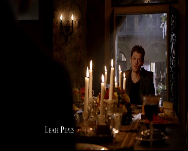 VampireDiariesWorld-dot-nl_TheOriginals_3x01ForTheMillemnium0152.jpg