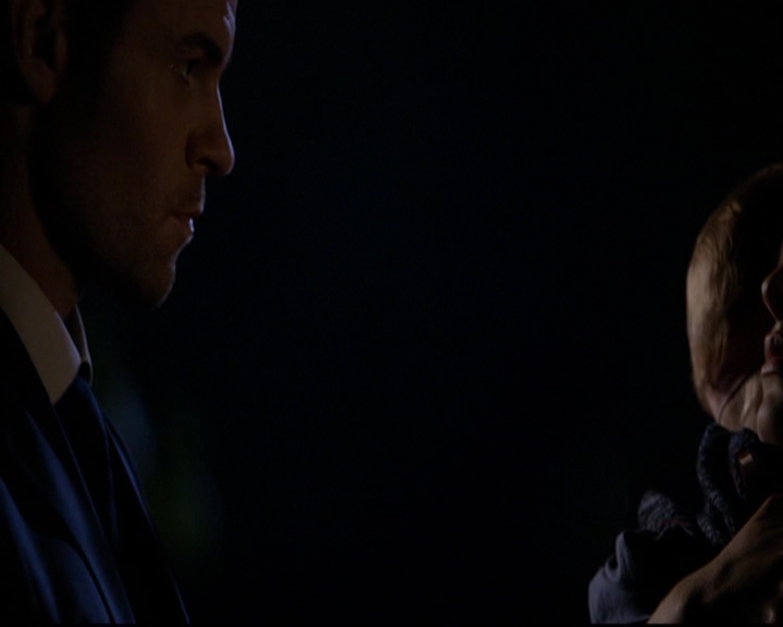 VampireDiariesWorld-dot-nl_TheOriginals_3x01ForTheMillemnium0220.jpg