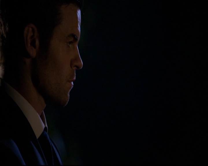 VampireDiariesWorld-dot-nl_TheOriginals_3x01ForTheMillemnium0221.jpg