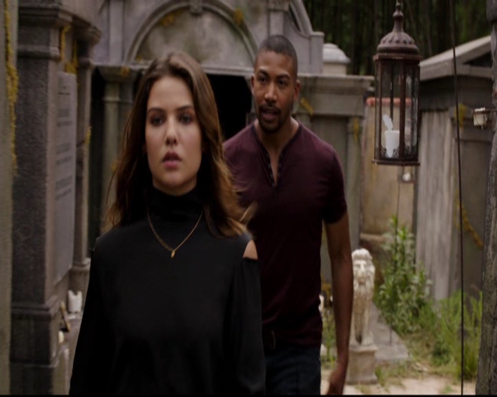 VampireDiariesWorld-dot-nl_TheOriginals_3x01ForTheMillemnium0222.jpg