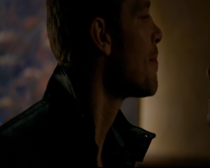 VampireDiariesWorld-dot-nl_TheOriginals_3x01ForTheMillemnium1431.jpg