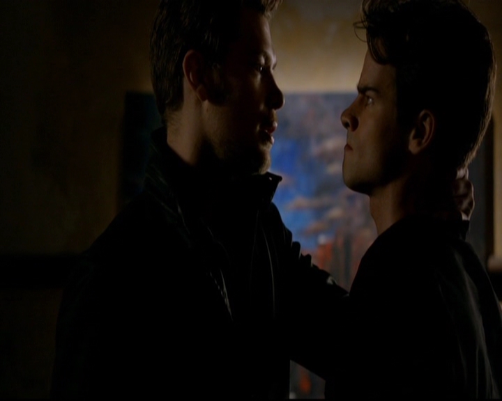 VampireDiariesWorld-dot-nl_TheOriginals_3x01ForTheMillemnium1446.jpg