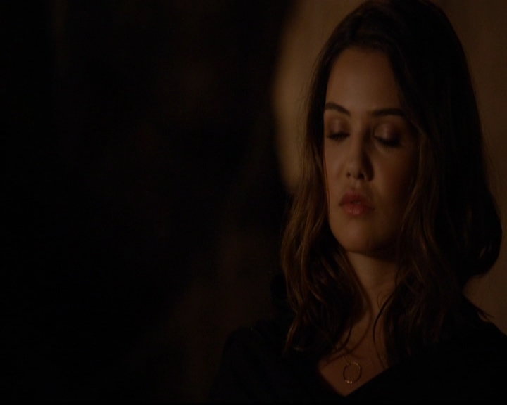 VampireDiariesWorld-dot-nl_TheOriginals_3x01ForTheMillemnium1515.jpg