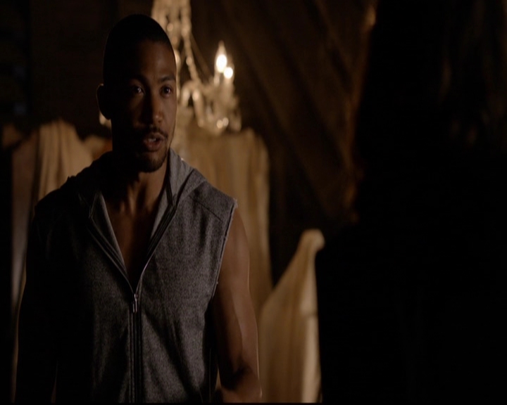 VampireDiariesWorld-dot-nl_TheOriginals_3x01ForTheMillemnium1536.jpg