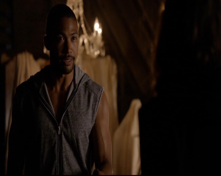 VampireDiariesWorld-dot-nl_TheOriginals_3x01ForTheMillemnium1537.jpg