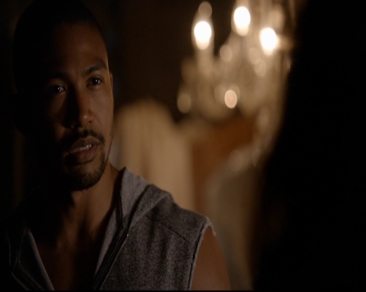 VampireDiariesWorld-dot-nl_TheOriginals_3x01ForTheMillemnium1542.jpg