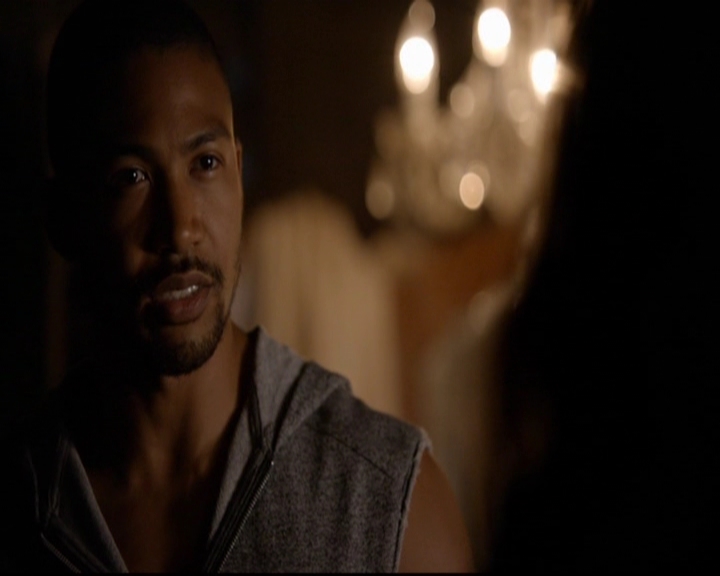 VampireDiariesWorld-dot-nl_TheOriginals_3x01ForTheMillemnium1543.jpg