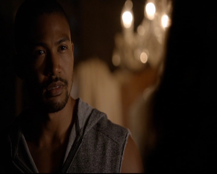 VampireDiariesWorld-dot-nl_TheOriginals_3x01ForTheMillemnium1544.jpg