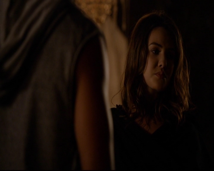 VampireDiariesWorld-dot-nl_TheOriginals_3x01ForTheMillemnium1551.jpg