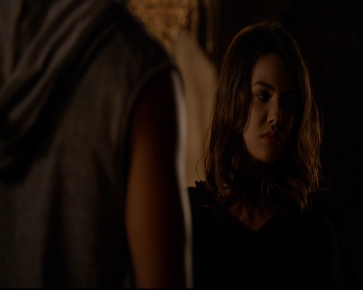 VampireDiariesWorld-dot-nl_TheOriginals_3x01ForTheMillemnium1552.jpg