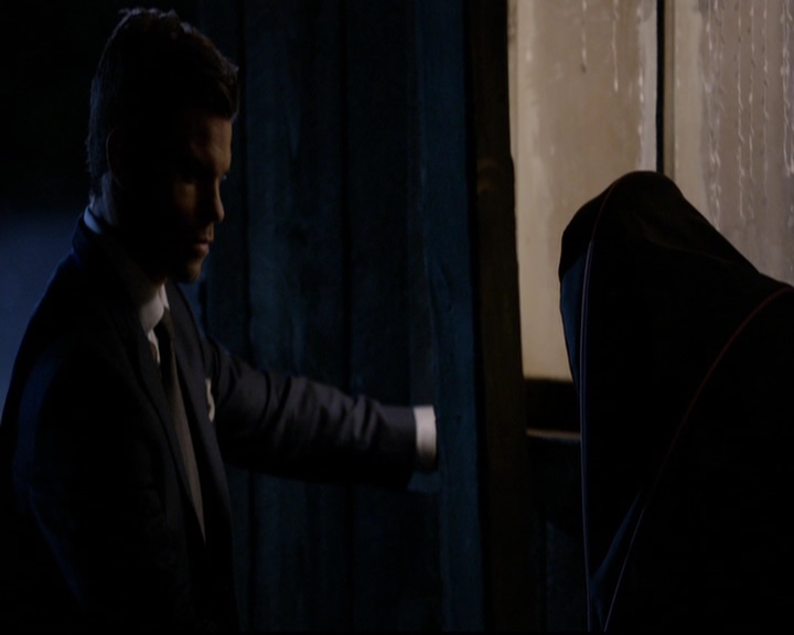 VampireDiariesWorld-dot-nl_TheOriginals_3x01ForTheMillemnium1567.jpg