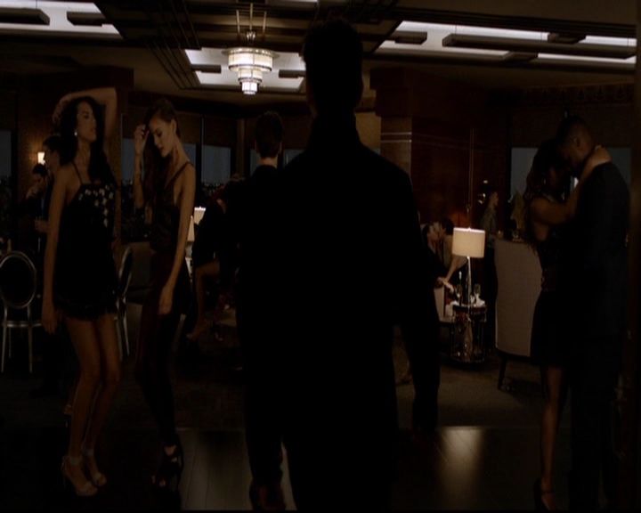 VampireDiariesWorld-dot-nl_TheOriginals_3x01ForTheMillemnium1662.jpg