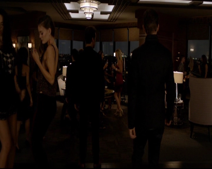 VampireDiariesWorld-dot-nl_TheOriginals_3x01ForTheMillemnium1664.jpg