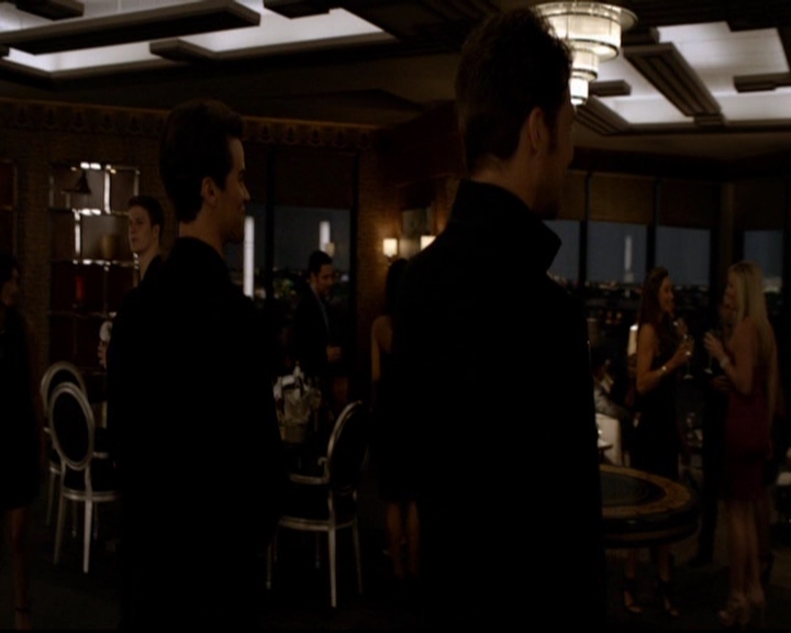 VampireDiariesWorld-dot-nl_TheOriginals_3x01ForTheMillemnium1668.jpg