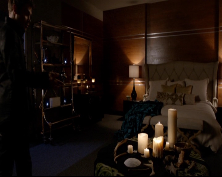 VampireDiariesWorld-dot-nl_TheOriginals_3x01ForTheMillemnium1699.jpg