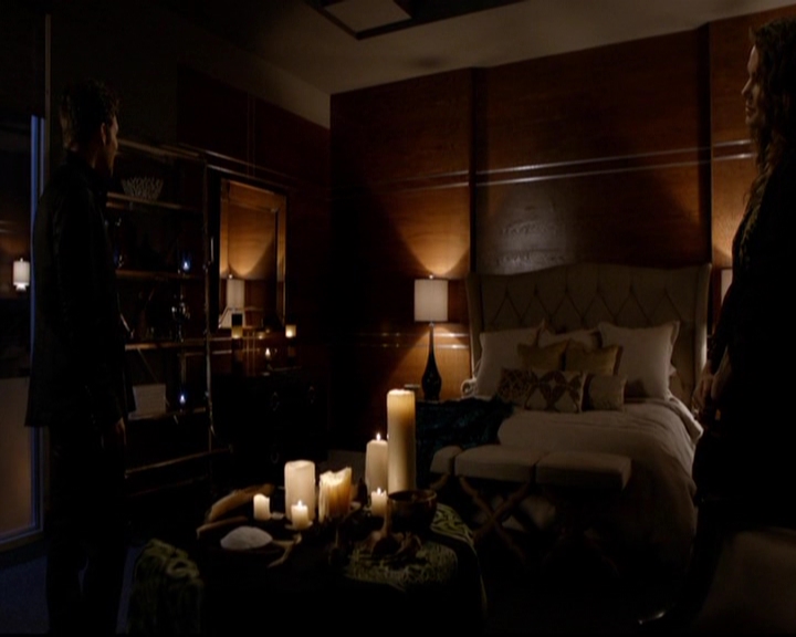 VampireDiariesWorld-dot-nl_TheOriginals_3x01ForTheMillemnium1708.jpg