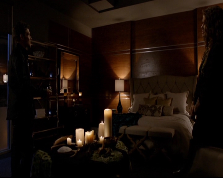 VampireDiariesWorld-dot-nl_TheOriginals_3x01ForTheMillemnium1709.jpg