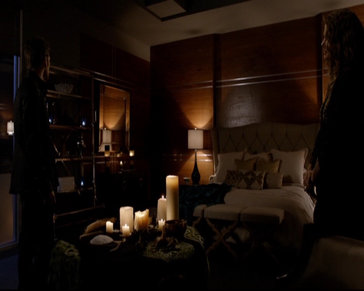 VampireDiariesWorld-dot-nl_TheOriginals_3x01ForTheMillemnium1710.jpg