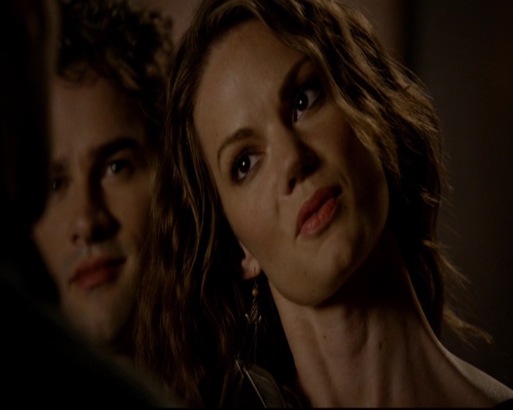 VampireDiariesWorld-dot-nl_TheOriginals_3x01ForTheMillemnium1751.jpg