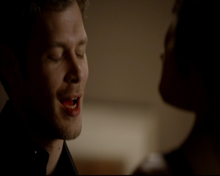 VampireDiariesWorld-dot-nl_TheOriginals_3x01ForTheMillemnium1752.jpg