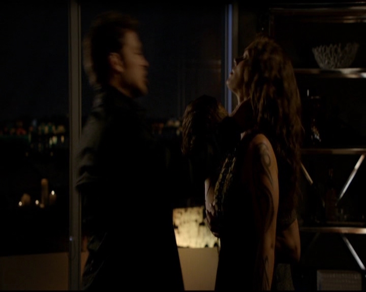 VampireDiariesWorld-dot-nl_TheOriginals_3x01ForTheMillemnium1790.jpg