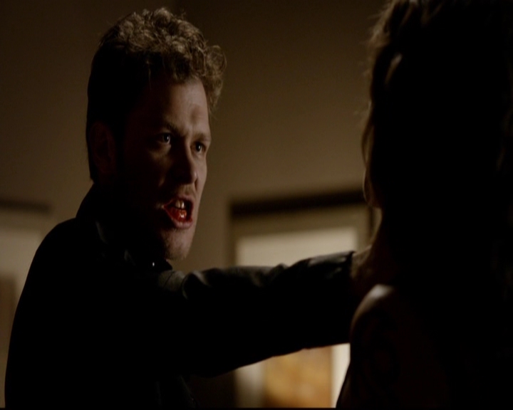 VampireDiariesWorld-dot-nl_TheOriginals_3x01ForTheMillemnium1794.jpg