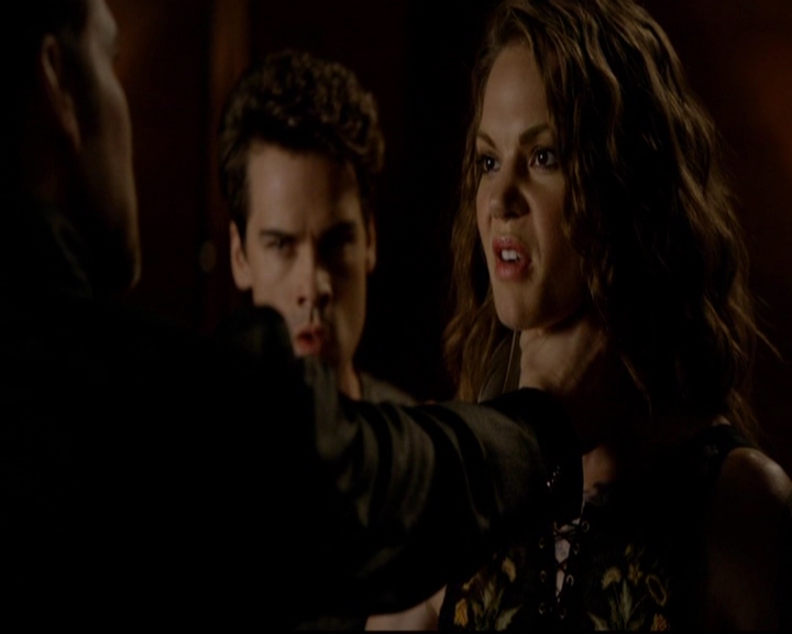 VampireDiariesWorld-dot-nl_TheOriginals_3x01ForTheMillemnium1796.jpg