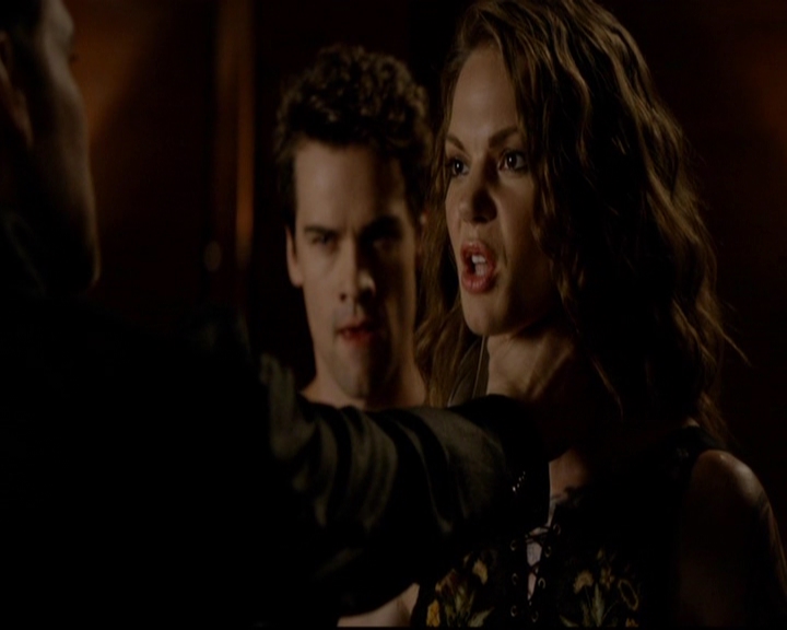 VampireDiariesWorld-dot-nl_TheOriginals_3x01ForTheMillemnium1797.jpg