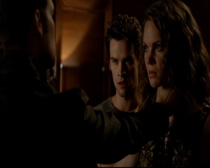 VampireDiariesWorld-dot-nl_TheOriginals_3x01ForTheMillemnium1803.jpg