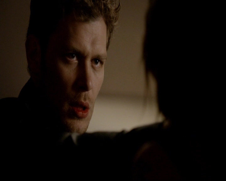 VampireDiariesWorld-dot-nl_TheOriginals_3x01ForTheMillemnium1804.jpg