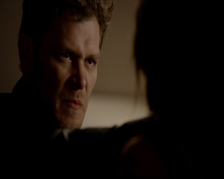 VampireDiariesWorld-dot-nl_TheOriginals_3x01ForTheMillemnium1805.jpg