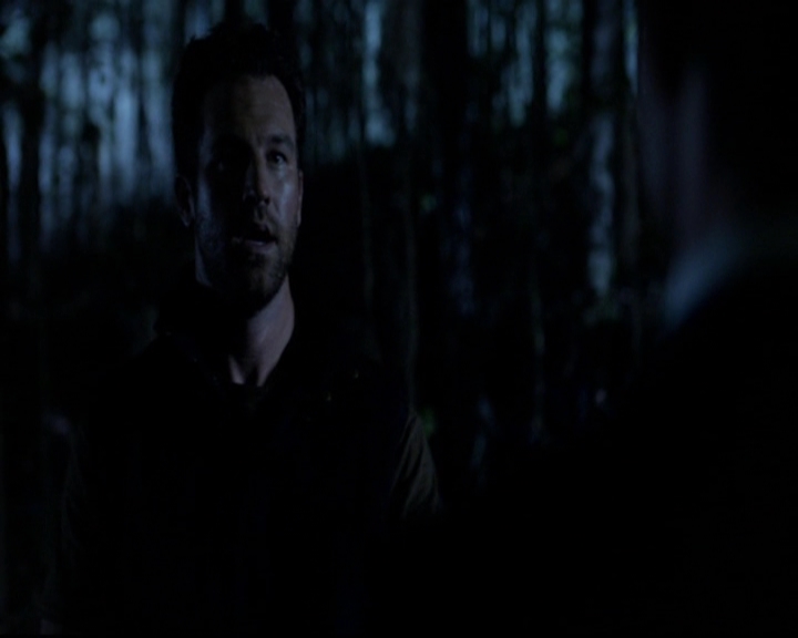 VampireDiariesWorld-dot-nl_TheOriginals_3x01ForTheMillemnium1830.jpg