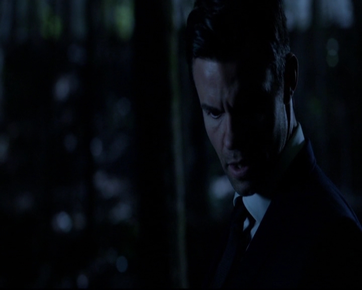 VampireDiariesWorld-dot-nl_TheOriginals_3x01ForTheMillemnium1838.jpg