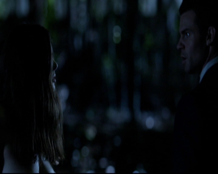 VampireDiariesWorld-dot-nl_TheOriginals_3x01ForTheMillemnium1842.jpg