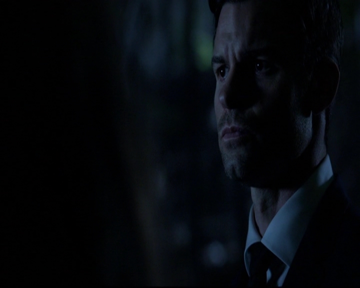 VampireDiariesWorld-dot-nl_TheOriginals_3x01ForTheMillemnium1861.jpg