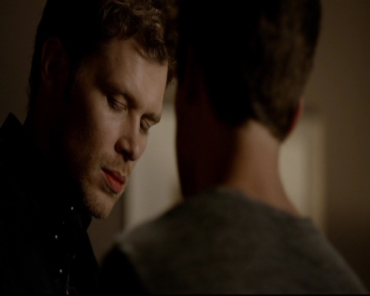 VampireDiariesWorld-dot-nl_TheOriginals_3x01ForTheMillemnium1916.jpg