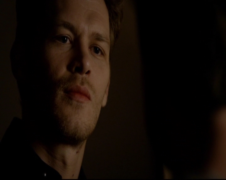 VampireDiariesWorld-dot-nl_TheOriginals_3x01ForTheMillemnium1944.jpg