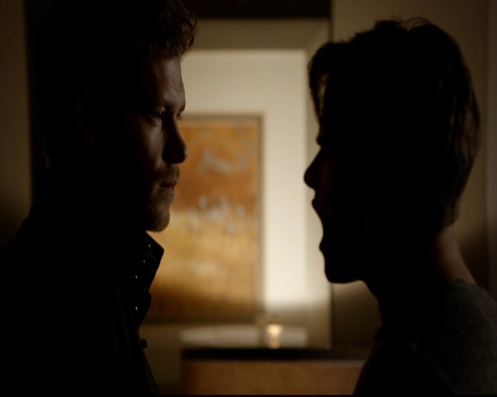 VampireDiariesWorld-dot-nl_TheOriginals_3x01ForTheMillemnium1947.jpg