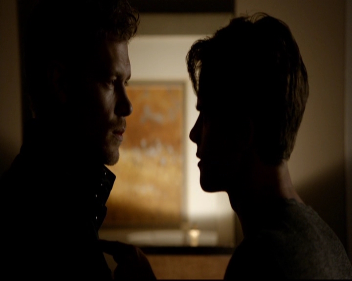 VampireDiariesWorld-dot-nl_TheOriginals_3x01ForTheMillemnium1949.jpg