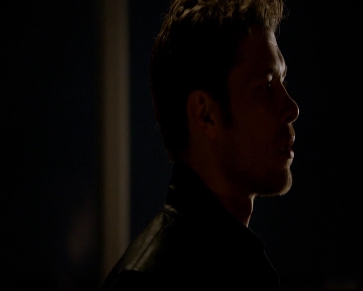 VampireDiariesWorld-dot-nl_TheOriginals_3x01ForTheMillemnium1961.jpg