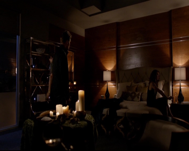 VampireDiariesWorld-dot-nl_TheOriginals_3x01ForTheMillemnium1967.jpg