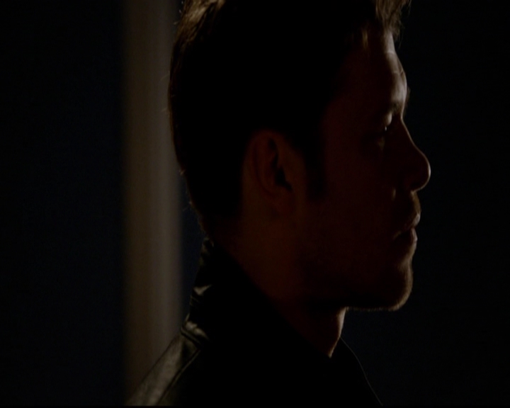 VampireDiariesWorld-dot-nl_TheOriginals_3x01ForTheMillemnium1975.jpg