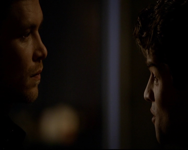 VampireDiariesWorld-dot-nl_TheOriginals_3x01ForTheMillemnium1985.jpg